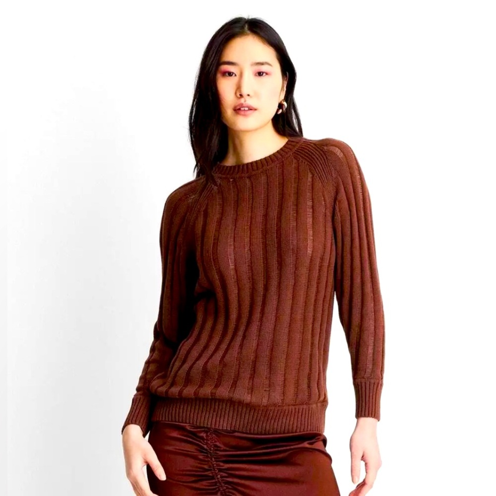 Cute brown sweater from Future Collective. Size XS🍂